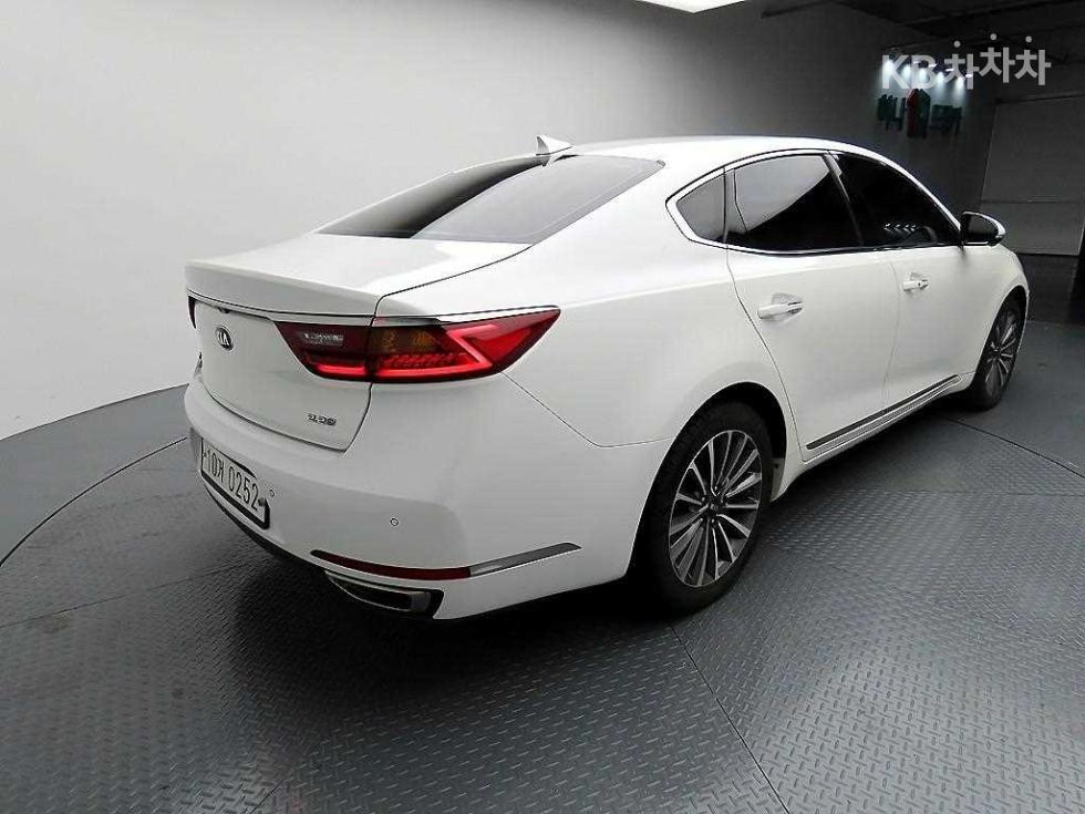 2016 - kia k7