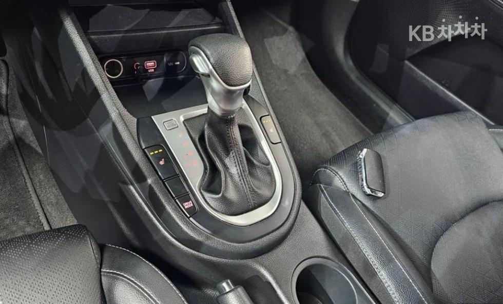 2020 - kia k3