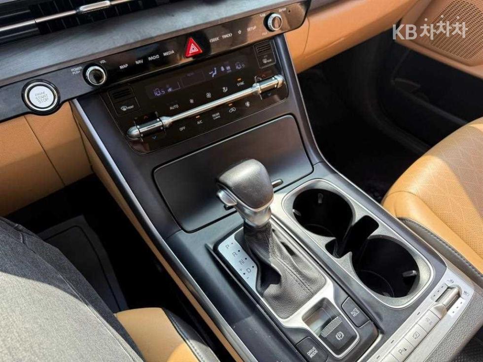 2021 - kia carnival