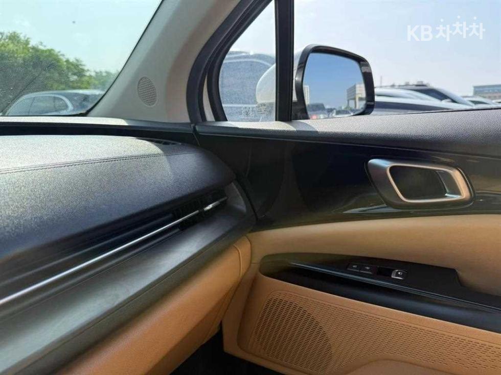 2021 - kia carnival
