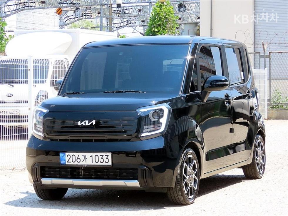 2023 - kia kia