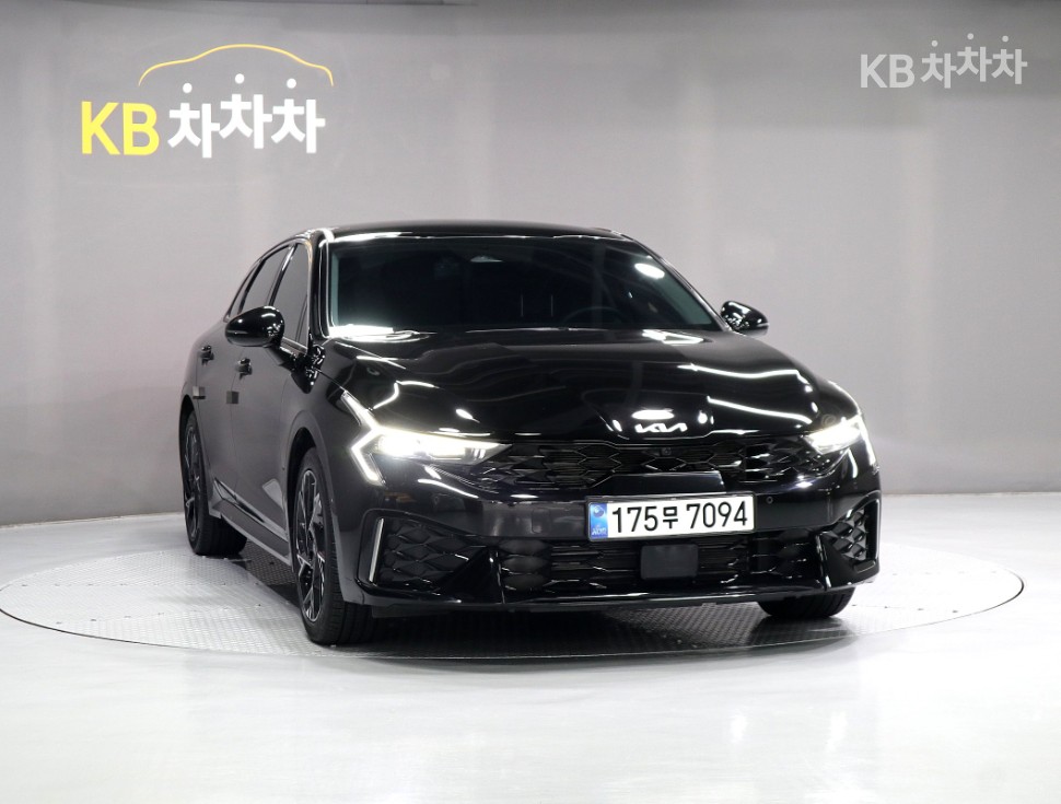 2025 - kia k5