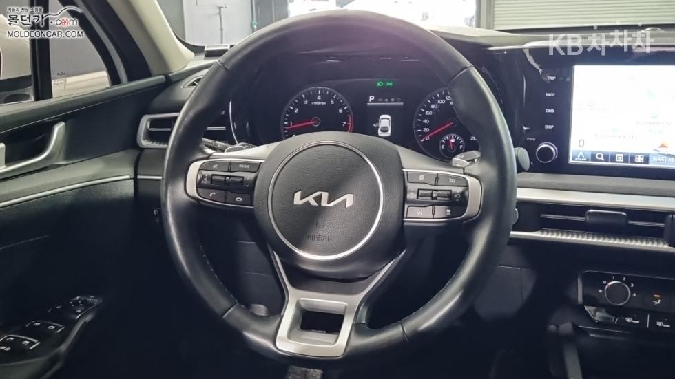 2023 - kia k5