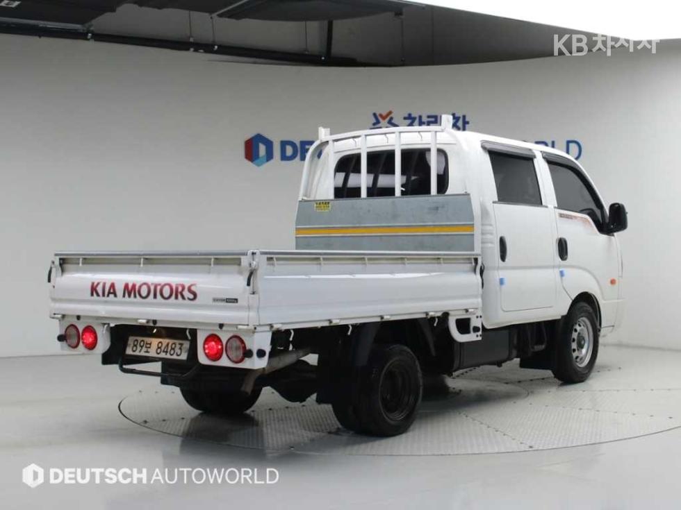 2016 - kia bongo iii