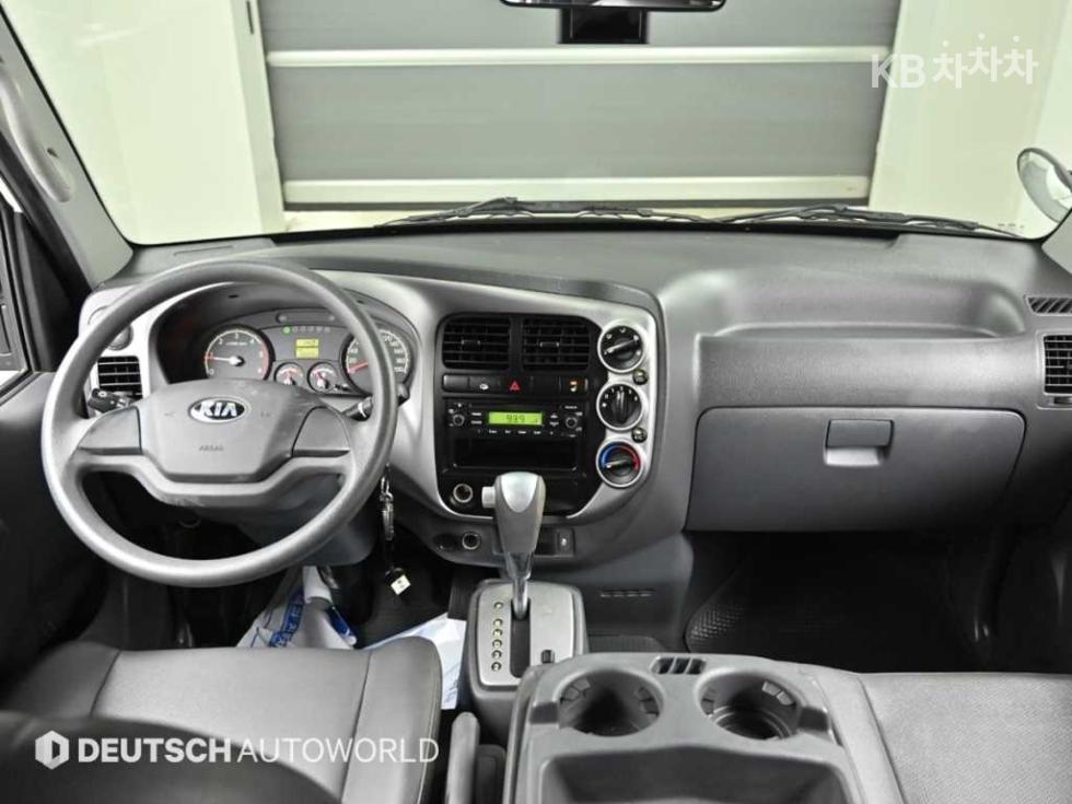 2016 - kia bongo iii