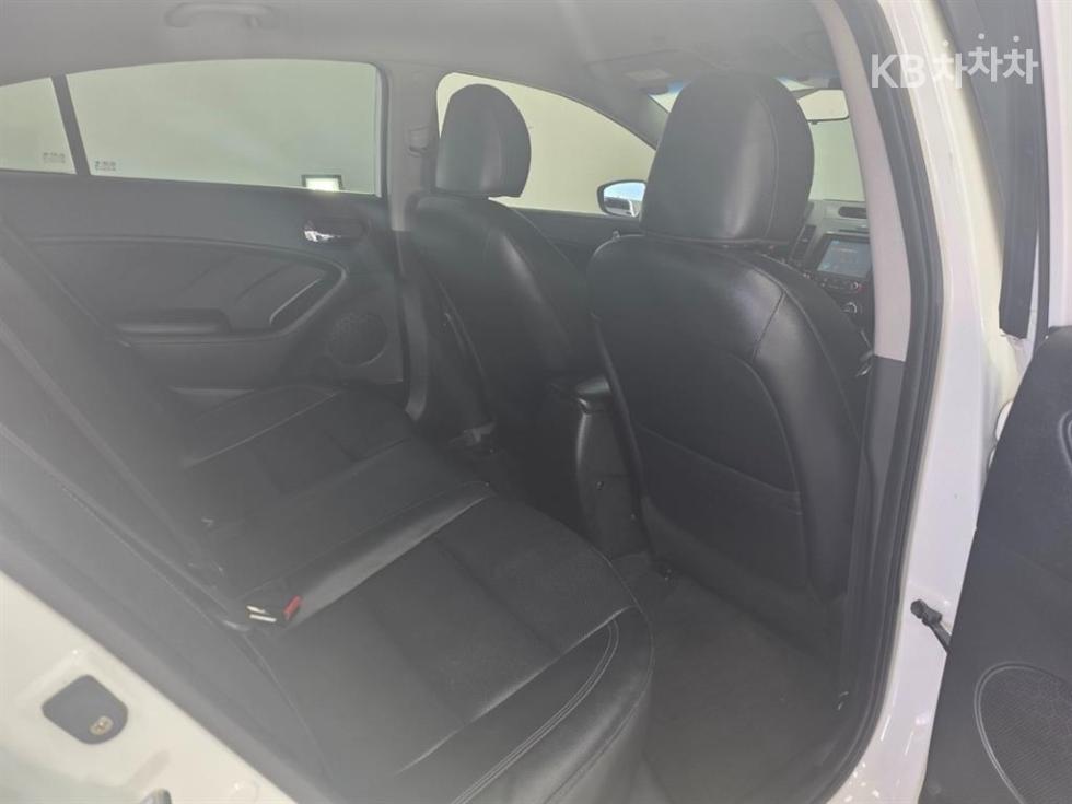 2013 - kia k3