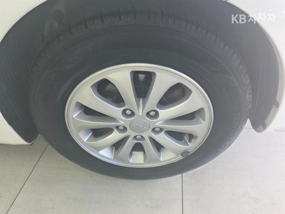 2013 - kia k3