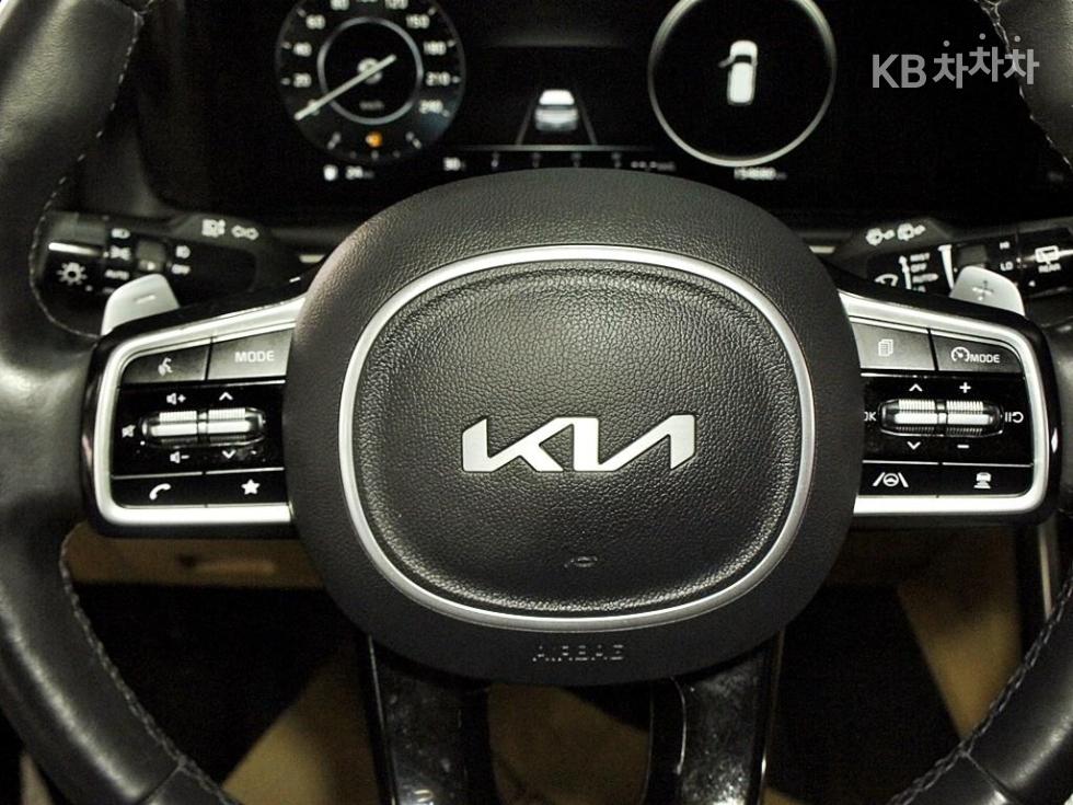 2022 - kia carnival