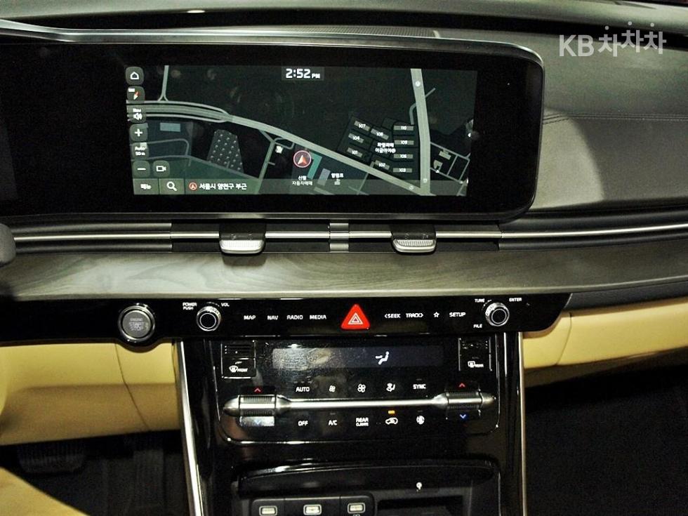 2022 - kia carnival