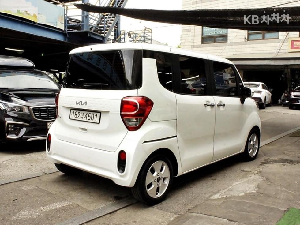 2022 - kia ray