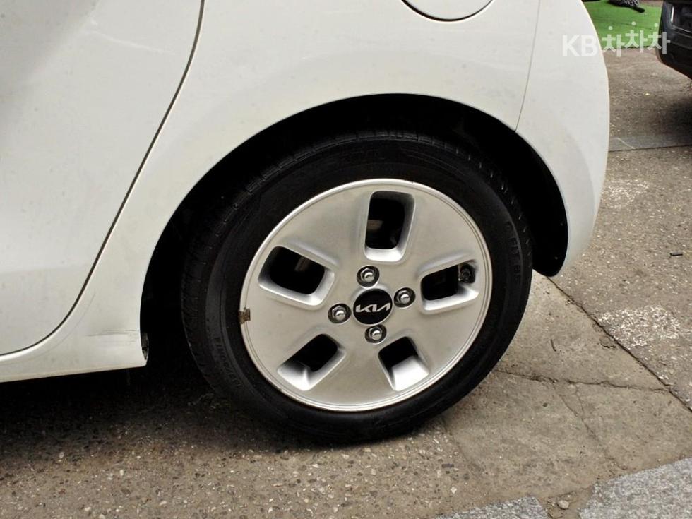 2022 - kia ray