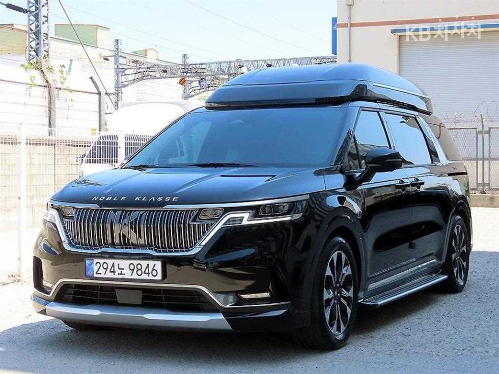 2023 - kia carnival