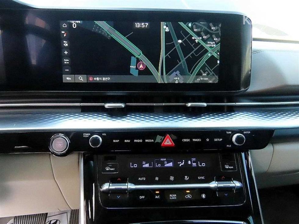 2023 - kia carnival