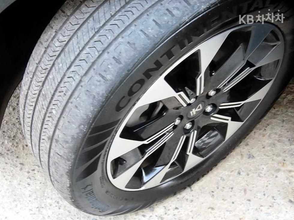 2023 - kia carnival