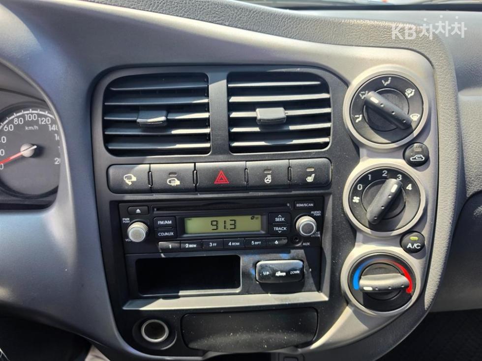 2016 - kia bongo iii