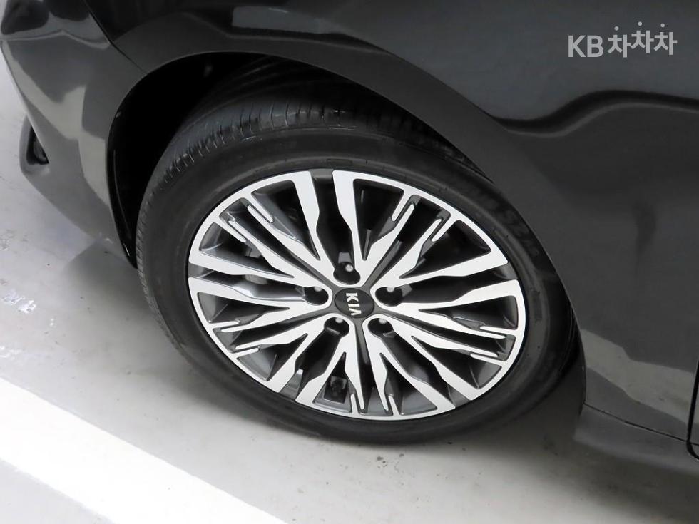 2020 - kia k7