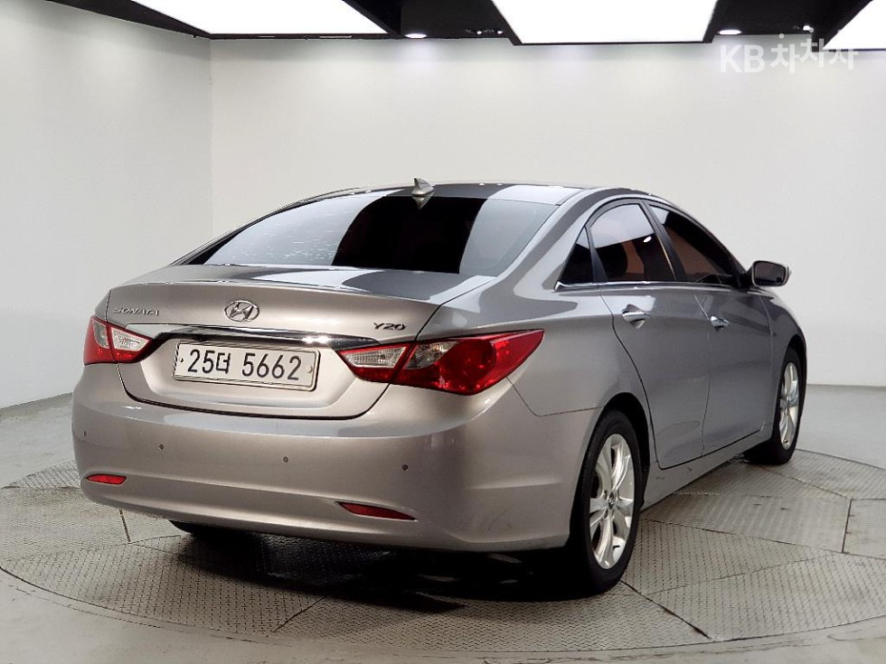 Hyundai Sonata — miniaturë 4