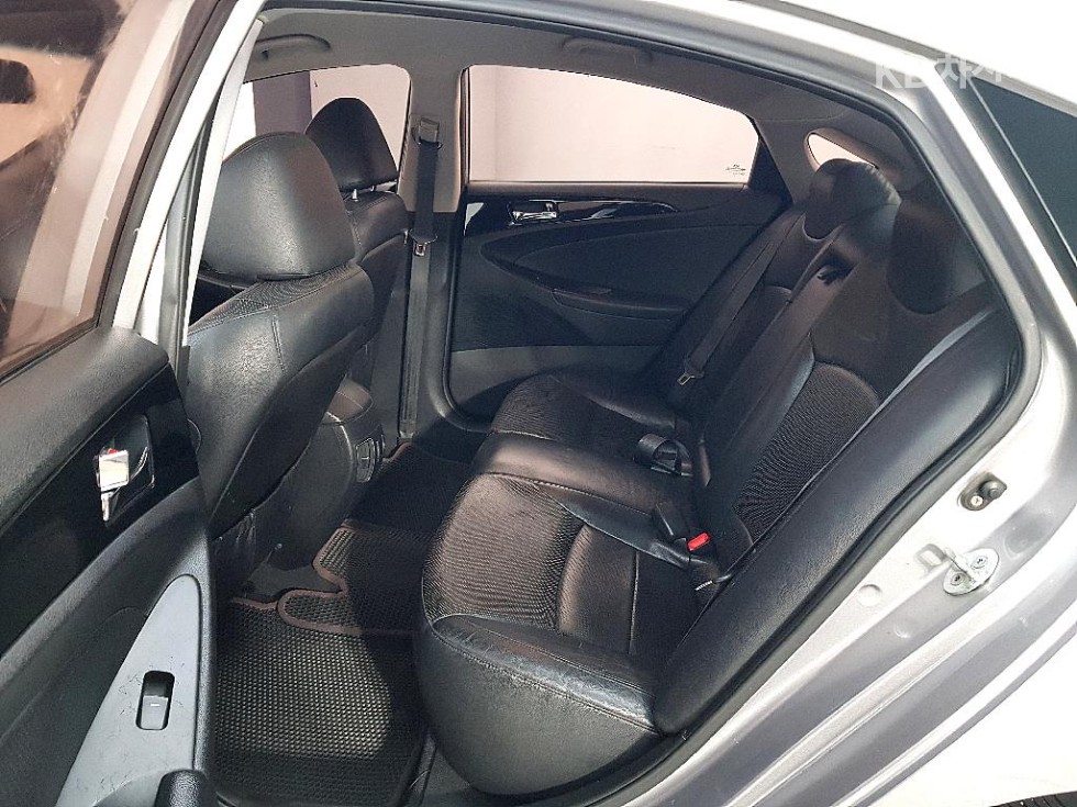 Hyundai Sonata — miniaturë 9