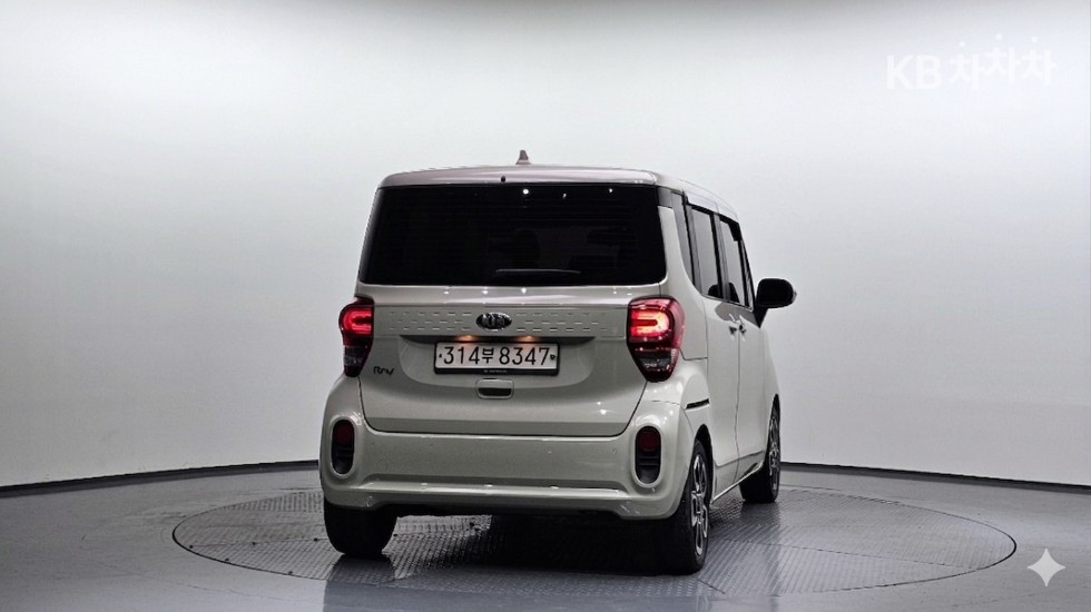 2021 - kia ray