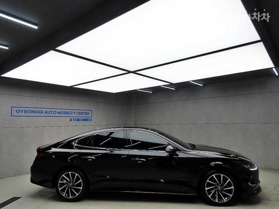 2019 Hyundai (DN8) photo