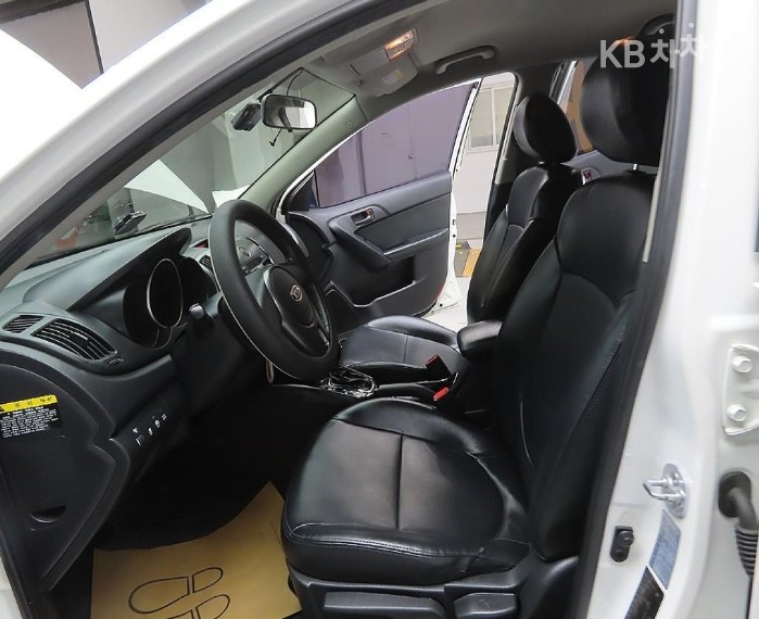 2012 - kia forte