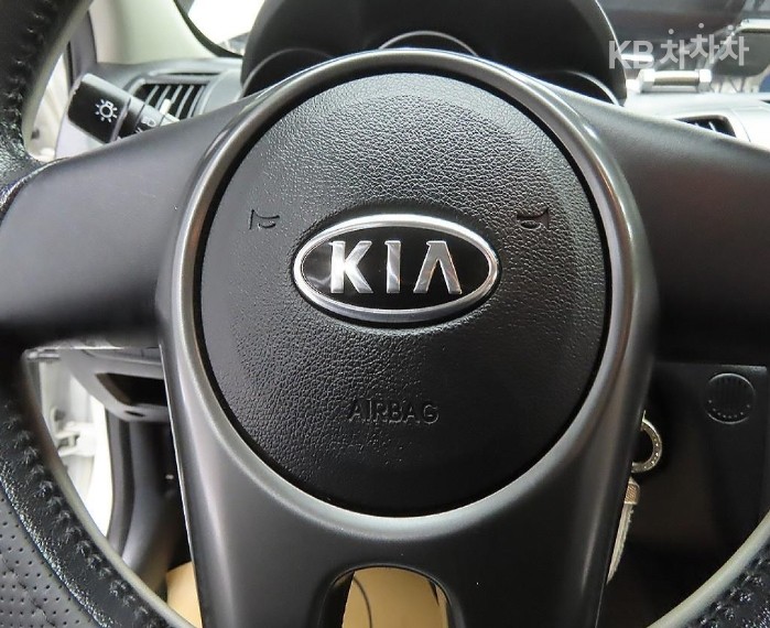2012 - kia forte