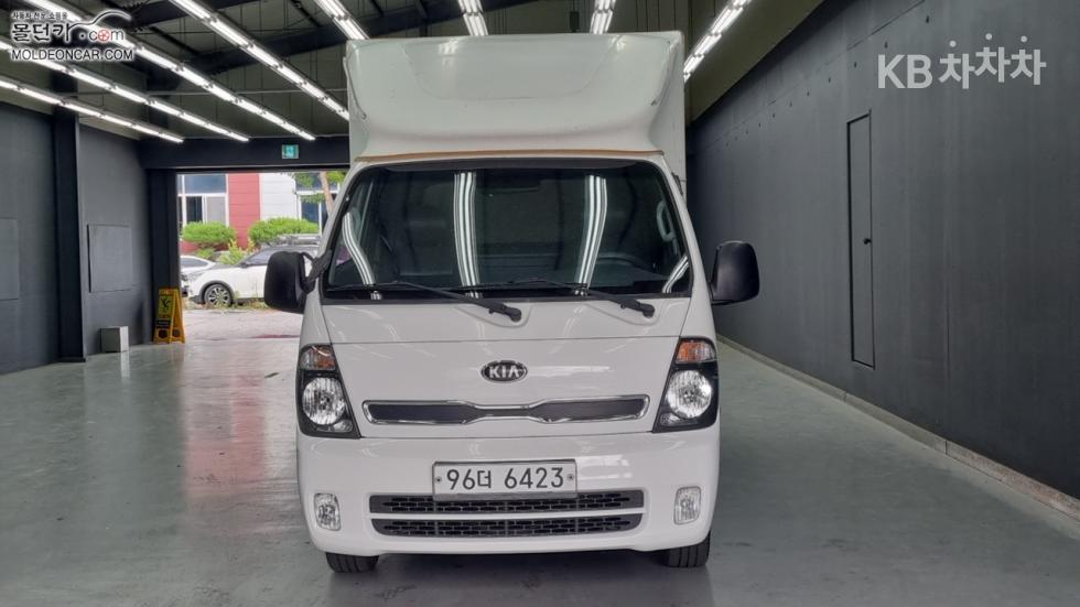 2013 - kia bongo iii