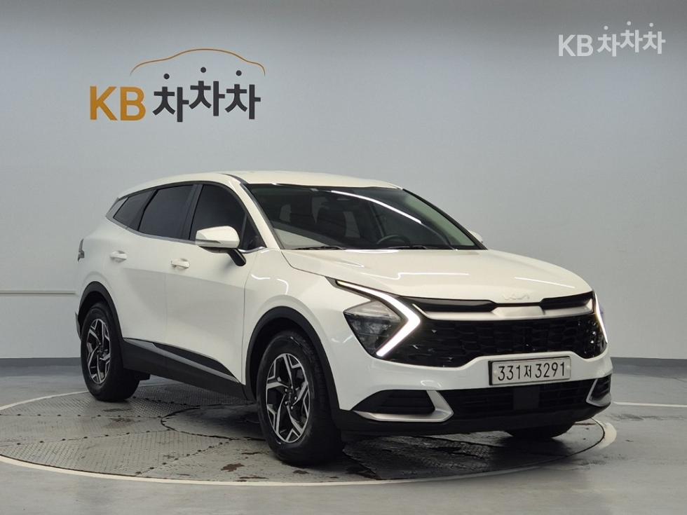 2022 - kia sportage