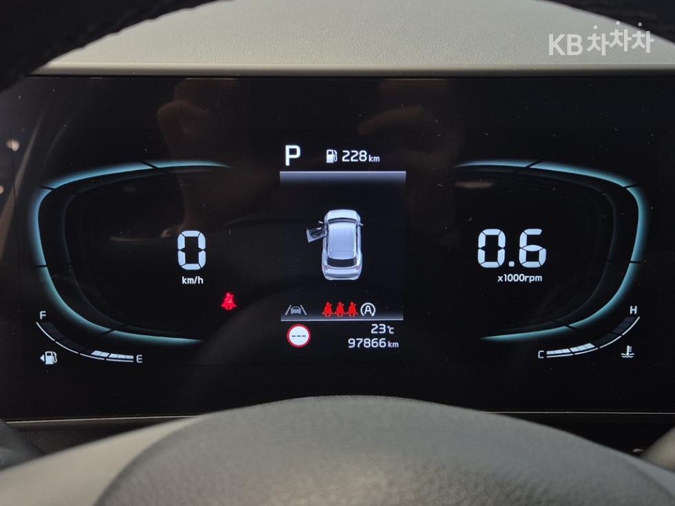 2022 - kia sportage