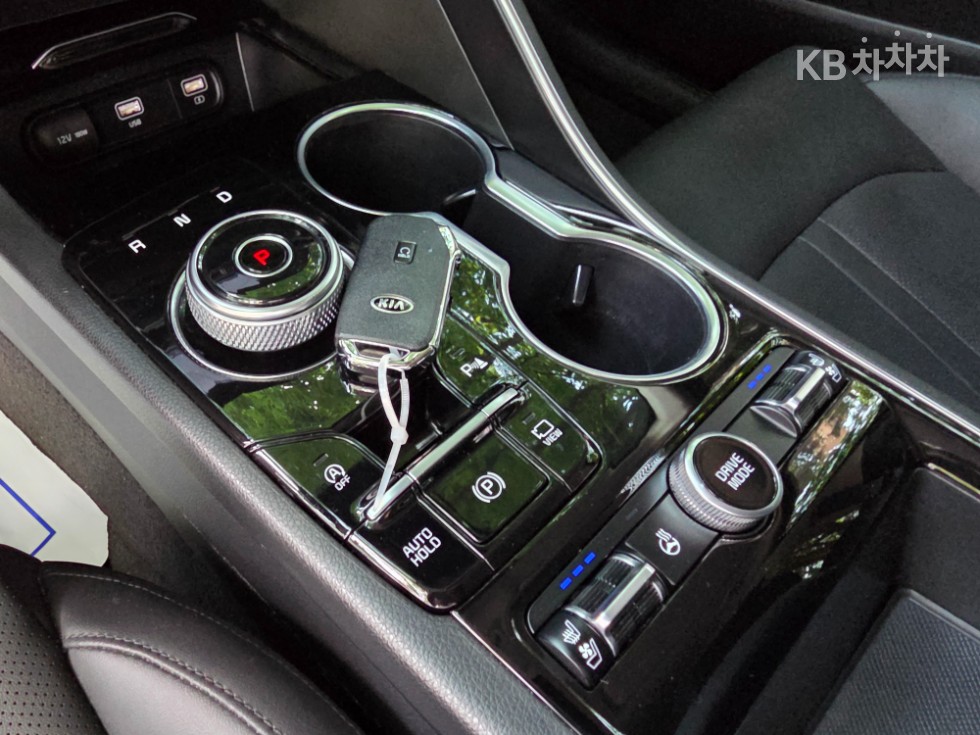 2020 - kia k5