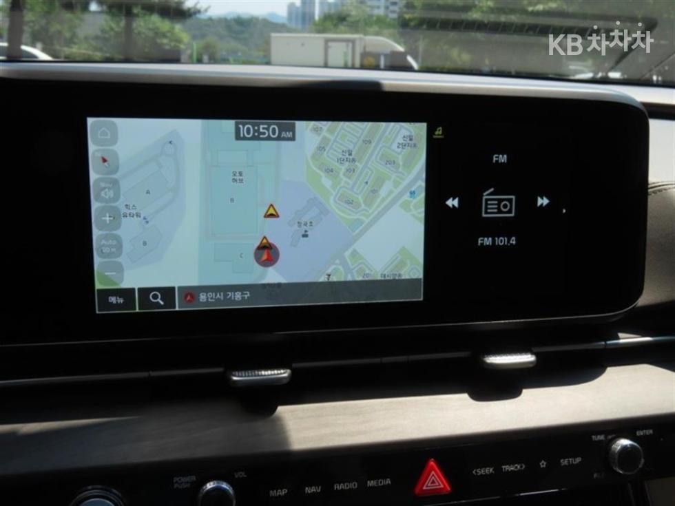 2023 - kia carnival