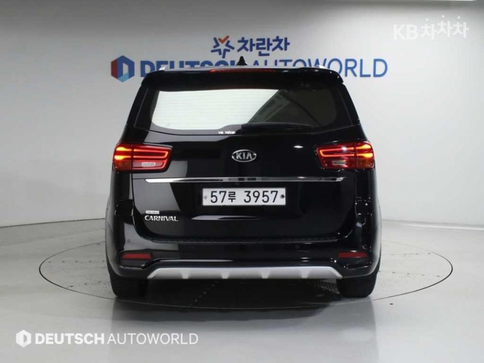 2019 - kia carnival