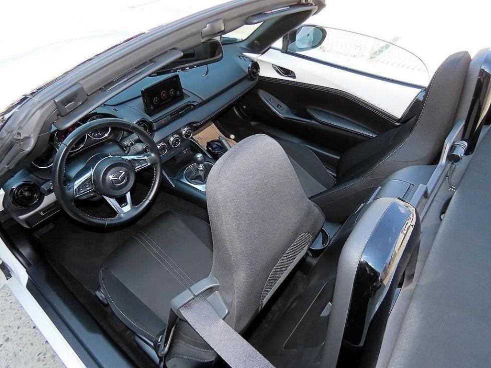 2022 - mazda mx-5