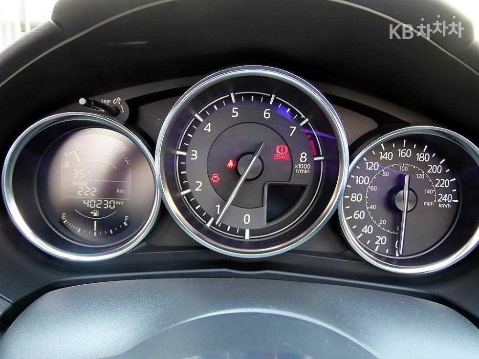 2022 - mazda mx-5
