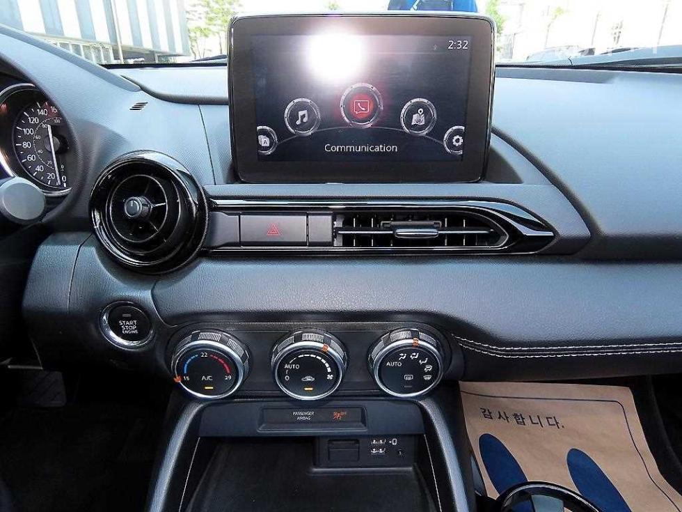 2022 - mazda mx-5