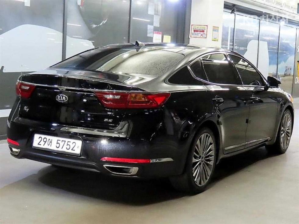 2017 - kia k7