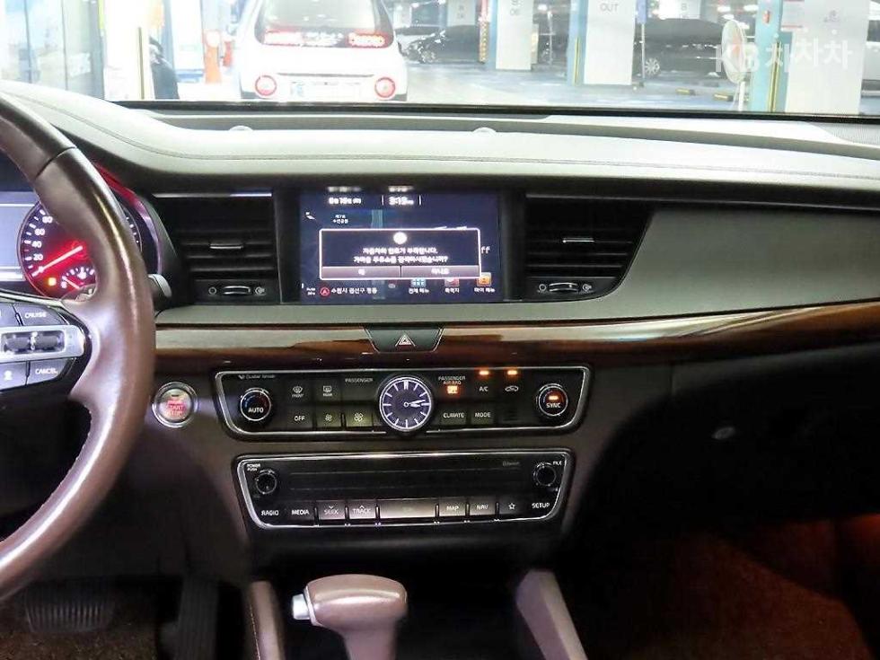 2017 - kia k7