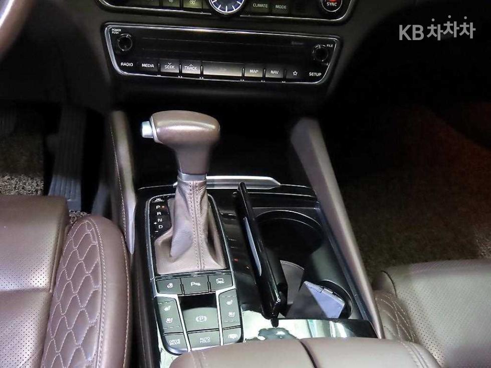 2017 - kia k7