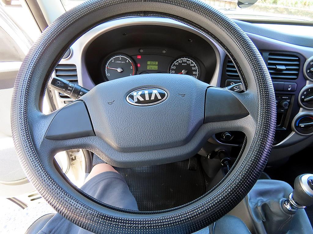 2013 - kia bongo iii