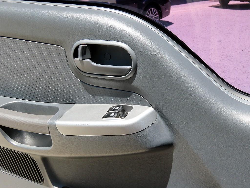 2013 - kia bongo iii