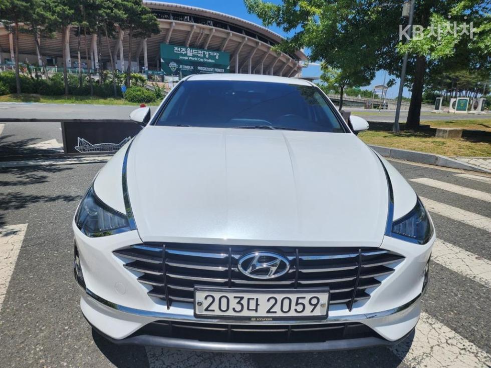 Hyundai Sonata 2.0 LPG 렌터카 — foto 1