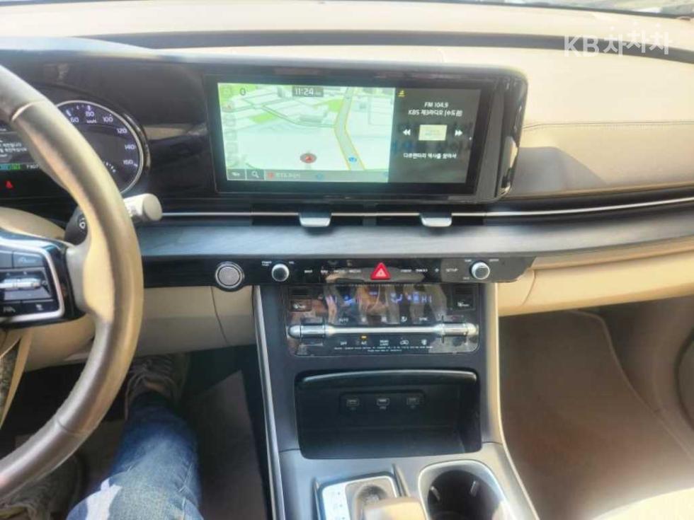 2023 - kia carnival