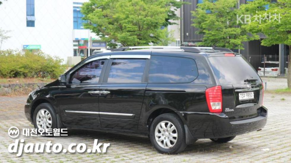 2013 - kia carnival