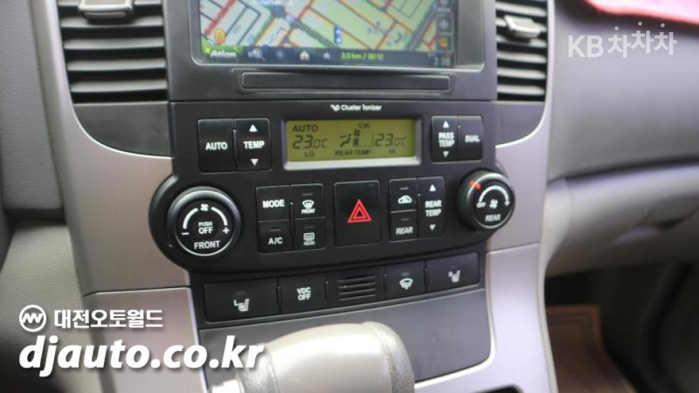 2013 - kia carnival