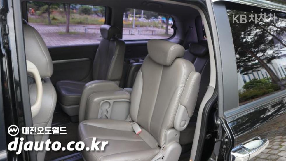 2013 - kia carnival