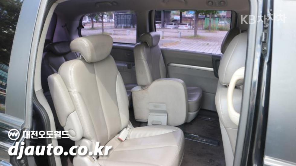 2013 - kia carnival