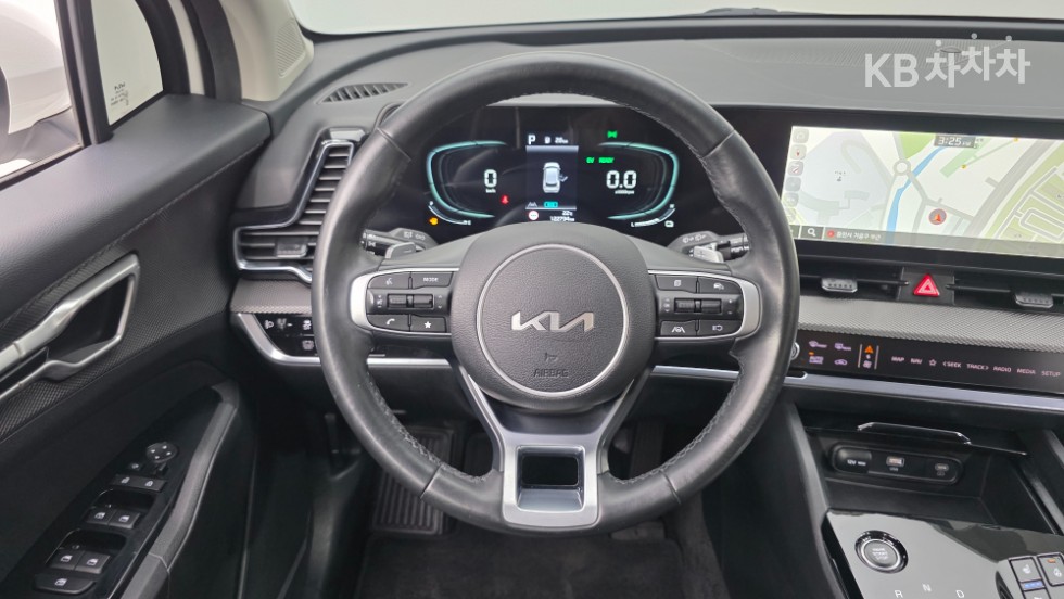 2023 - kia sportage
