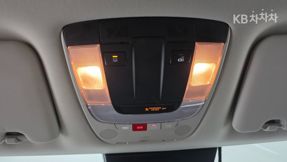 2023 - kia sportage