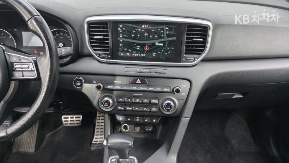 2020 - kia sportage