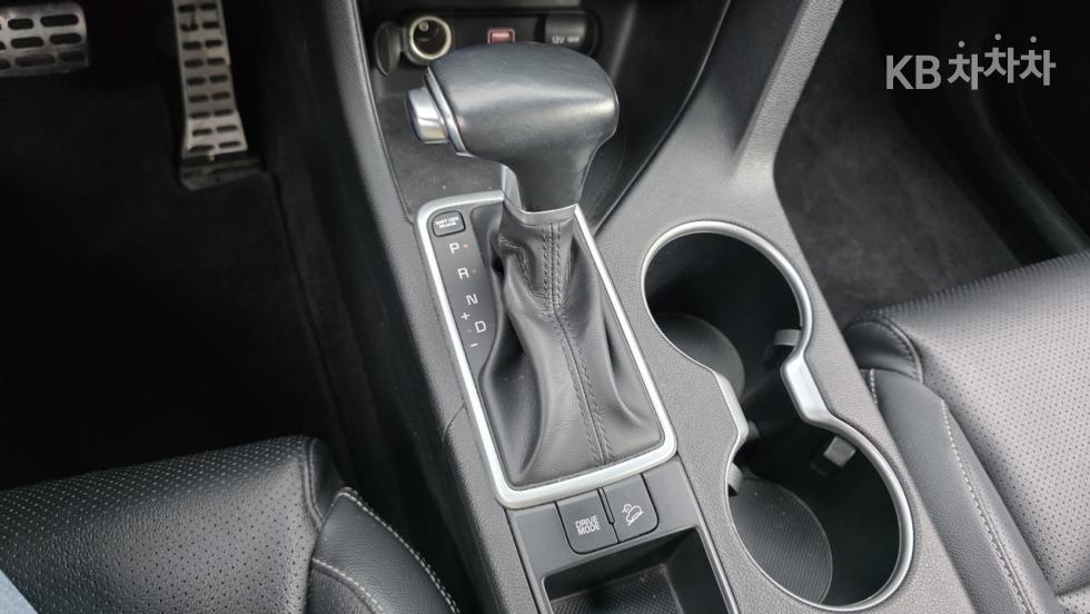 2020 - kia sportage